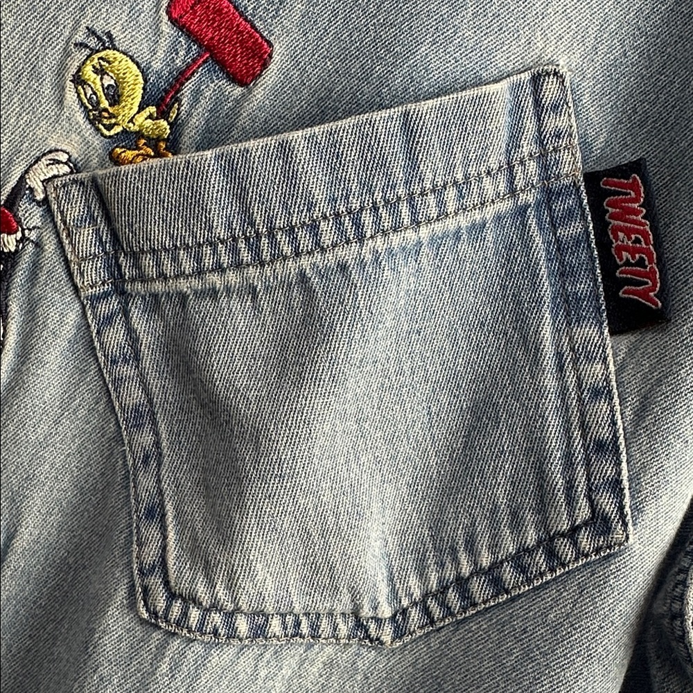 Warner Bros. Looney Tunes Women's Vintage Denim Jean Vest
26W/28W NC0307 - Picture 7 of 8